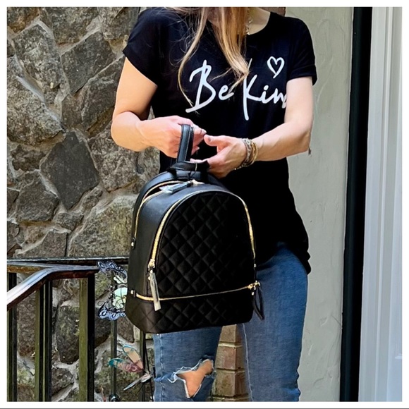 Chic and Stylish Quilted backpack - Picture 9 of 9